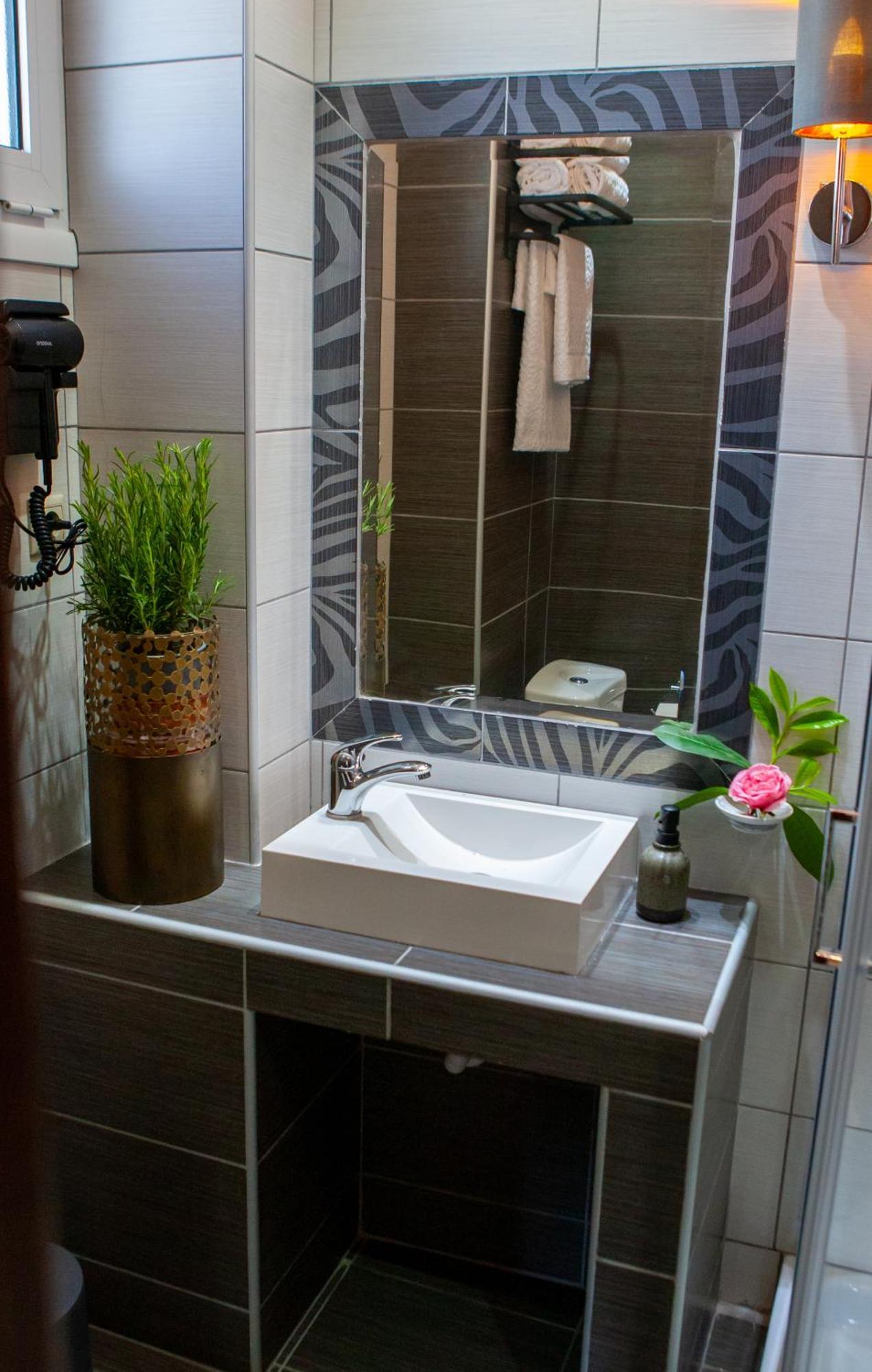 Art Hotel Aronos Olympiakí Aktí Ngoại thất bức ảnh