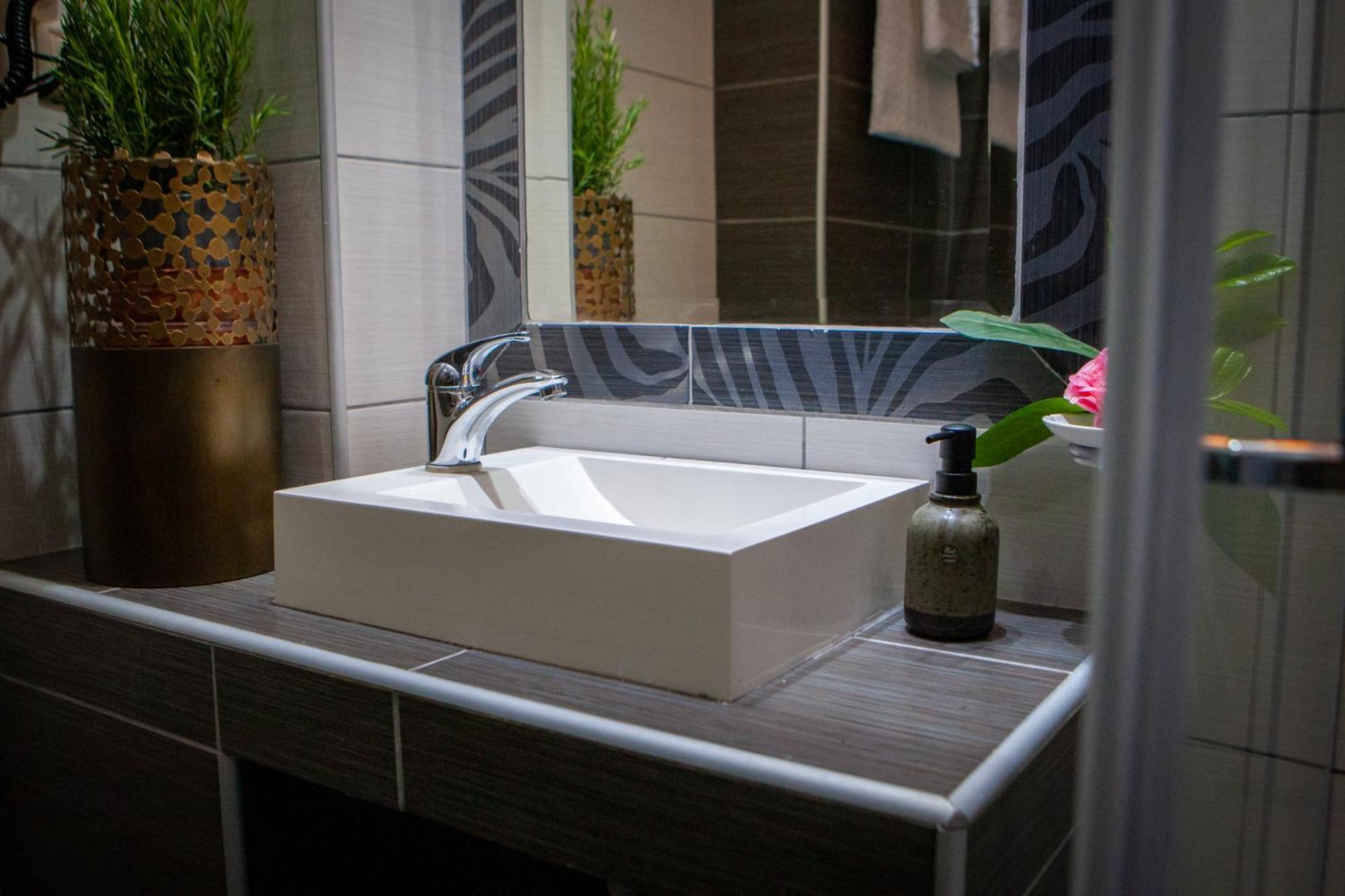 Art Hotel Aronos Olympiakí Aktí Ngoại thất bức ảnh
